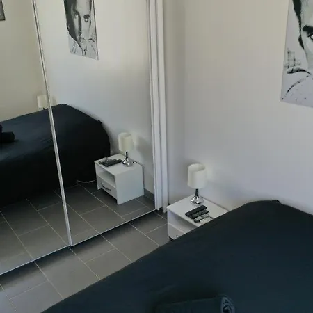 Au Calme Piscine Jacuzzi Hamam Vakantiehuis
